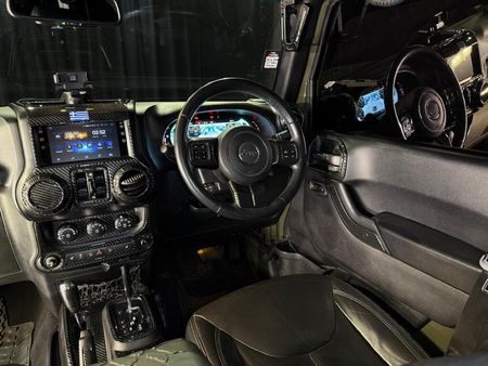 2016-Jeep-Wrangler-Unlimited-Rubicon-36-V6-Auto_12
