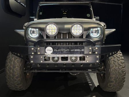 2016-Jeep-Wrangler-Unlimited-Rubicon-36-V6-Auto_6