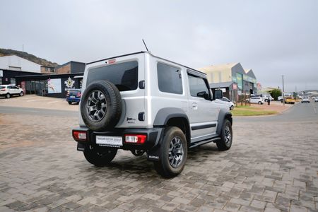 2019-Suzuki-Jimny-15-GLX_4