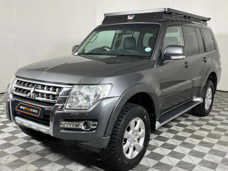 2015-Mitsubishi-Pajero-32-Di-Dc-GLS-Auto_0