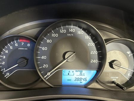 2020-Toyota-Corolla-Quest-18-Exclusive_2