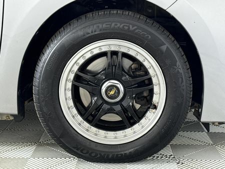 2020-Toyota-Corolla-Quest-18-Exclusive_5
