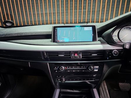 2016-BMW-X5-xDrive30d-Auto_13