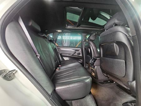 2016-BMW-X5-xDrive30d-Auto_21