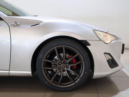 2015-Toyota-86-20_5