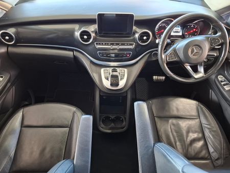 2015-Mercedes-Benz-V-Class-V-220-CDi-Auto_23
