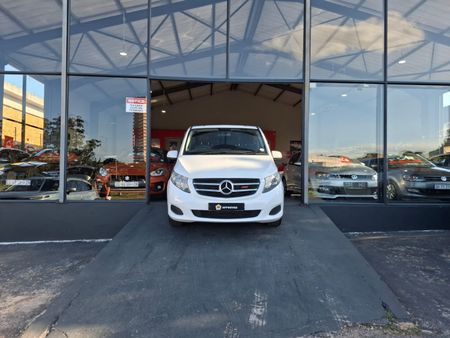2015-Mercedes-Benz-V-Class-V-220-CDi-Auto_34