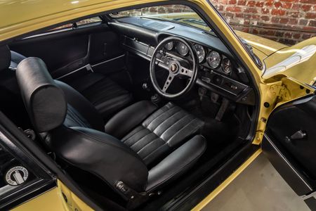 1972-Porsche-911-T-Restored_5