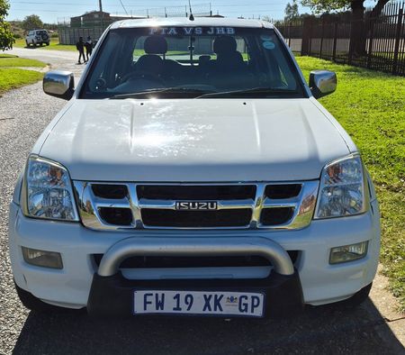 2006-Isuzu-KB-LEXUS-V8_1