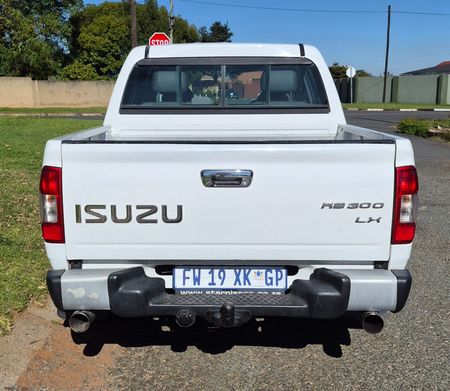 2006-Isuzu-KB-LEXUS-V8_5