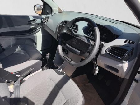 2026-TATA-Tiago-12-XM_12