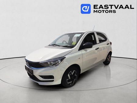 2026-TATA-Tiago-12-XM_2
