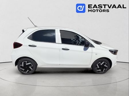 2026-TATA-Tiago-12-XM_7