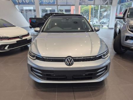 2025-Volkswagen-Golf-14-TSI-Life-Auto-110kw_1