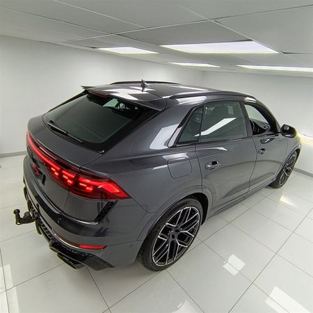 2026-Audi-RSQ8-Performance-Quattro-Auto-471kw_13