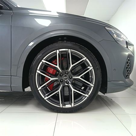 2026-Audi-RSQ8-Performance-Quattro-Auto-471kw_15