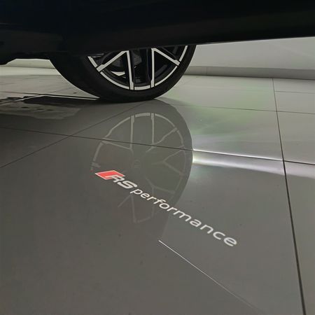 2026-Audi-RSQ8-Performance-Quattro-Auto-471kw_28