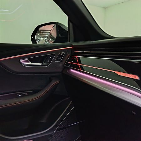 2026-Audi-RSQ8-Performance-Quattro-Auto-471kw_31