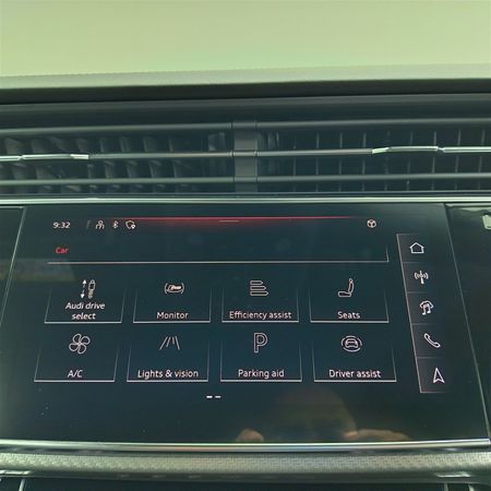 2026-Audi-RSQ8-Performance-Quattro-Auto-471kw_35