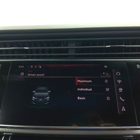 2026-Audi-RSQ8-Performance-Quattro-Auto-471kw_38