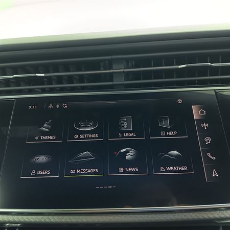 2026-Audi-RSQ8-Performance-Quattro-Auto-471kw_41