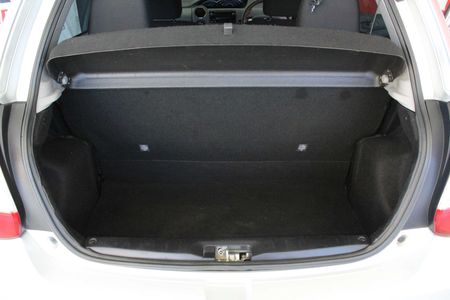2017-Toyota-Etios-15-XS-5-dr_11