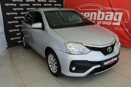 2017-Toyota-Etios-15-XS-5-dr_2