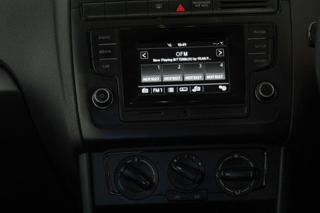 2016-Volkswagen-Polo-GP-12-TSI-Trendline-66kW_7