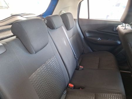 2026-Suzuki-Swift-12-GLX_12