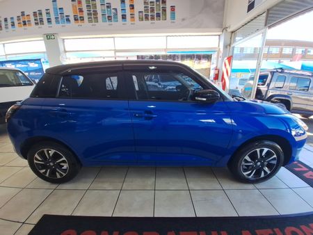 2026-Suzuki-Swift-12-GLX_7