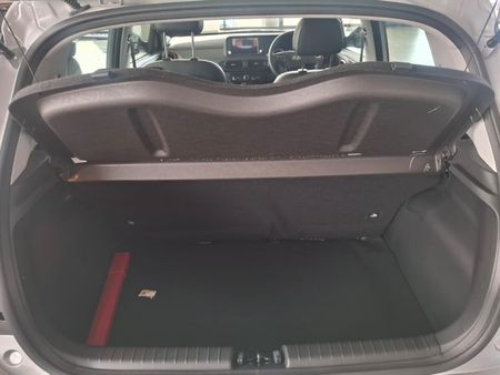 2026-Hyundai-Grand-i10-12-Motion-Auto_10