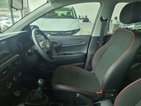 2026-Hyundai-Grand-i10-12-Motion-Auto_8