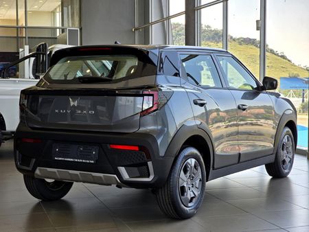 2026-Mahindra-XUV-3XO-12T-MX2-Auto_10