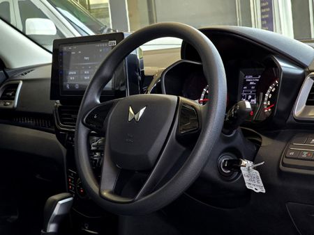2026-Mahindra-XUV-3XO-12T-MX2-Auto_14