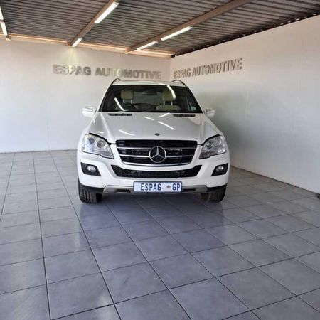 2010-Mercedes-Benz-ML-350-CDI-Auto_4