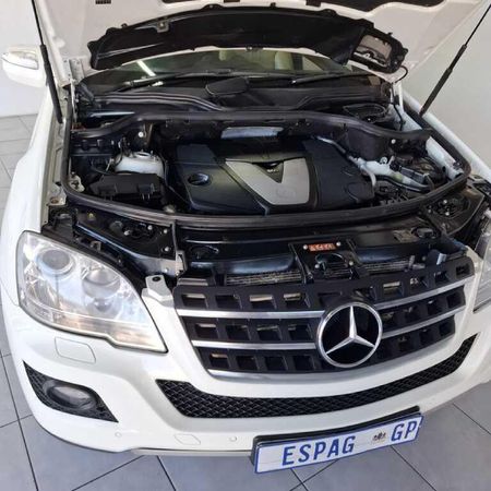2010-Mercedes-Benz-ML-350-CDI-Auto_8
