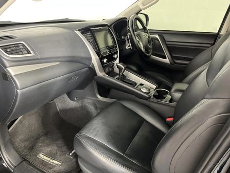 2022-Mitsubishi-Pajero-Sport-24D-4x4-Auto_8