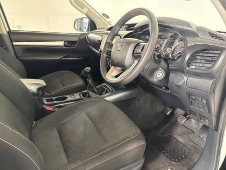 2024-Toyota-Hilux-24-GD-6-Raised-Body-Raider-Double-Cab_9