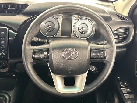 2024-Toyota-Hilux-24-GD-6-Raised-Body-Raider-Double-Cab_12