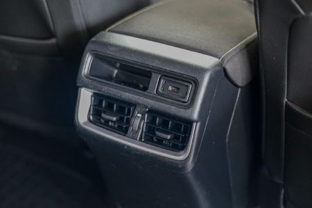 2022-Isuzu-D-Max-30-DDI-LSE-4x4-Auto-Double-Cab_18