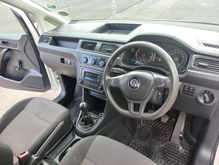 2021-Volkswagen-Caddy-16i-81kW-Panel-Van_11