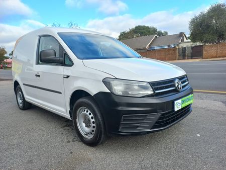 2021-Volkswagen-Caddy-16i-81kW-Panel-Van_1