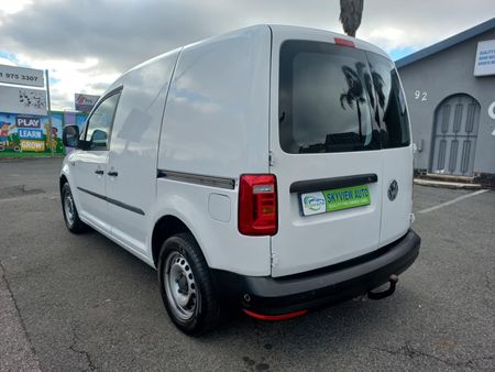2021-Volkswagen-Caddy-16i-81kW-Panel-Van_4