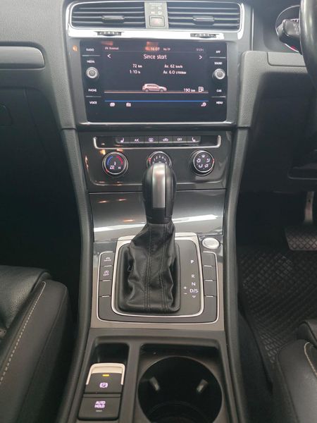 2020-Volkswagen-Golf-VII-14-TSI-Comfortline-Auto_9