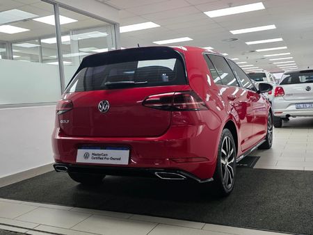 2020-Volkswagen-Golf-VII-14-TSI-Comfortline-Auto_5