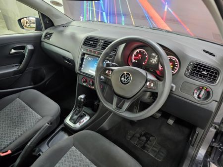 2025-Volkswagen-Polo-Vivo-16-Life_4