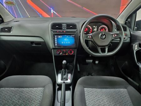 2025-Volkswagen-Polo-Vivo-16-Life_8