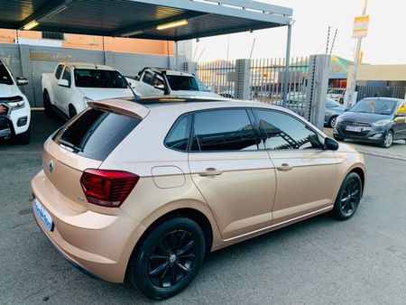 2018-Volkswagen-Polo-12-TSI-Highline-81kW_10