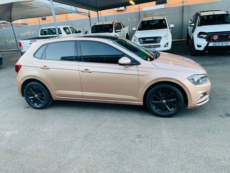 2018-Volkswagen-Polo-12-TSI-Highline-81kW_13