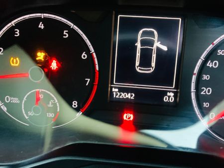 2018-Volkswagen-Polo-12-TSI-Highline-81kW_2
